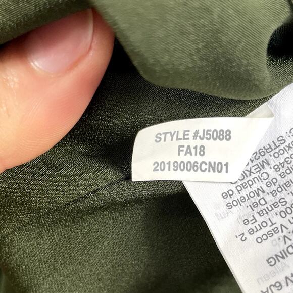 Point Sur High-Neck Ruffle Floral Midi Dress Dark Floral Ruffled Romantic Sz 16 - Picture 13 of 14